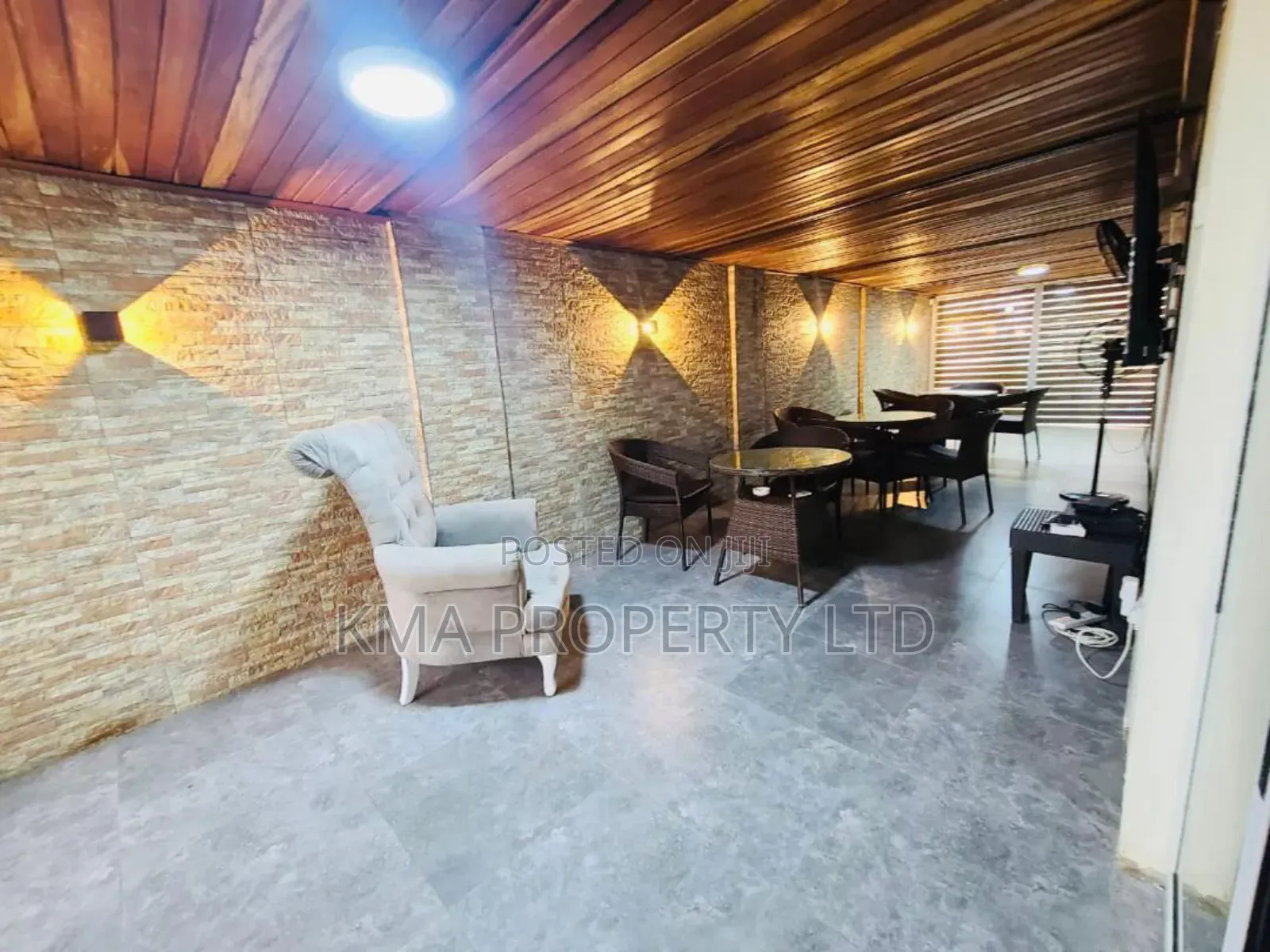 Luxurious 1 Bedroom Apartment With Pool and Games in Victoria Island