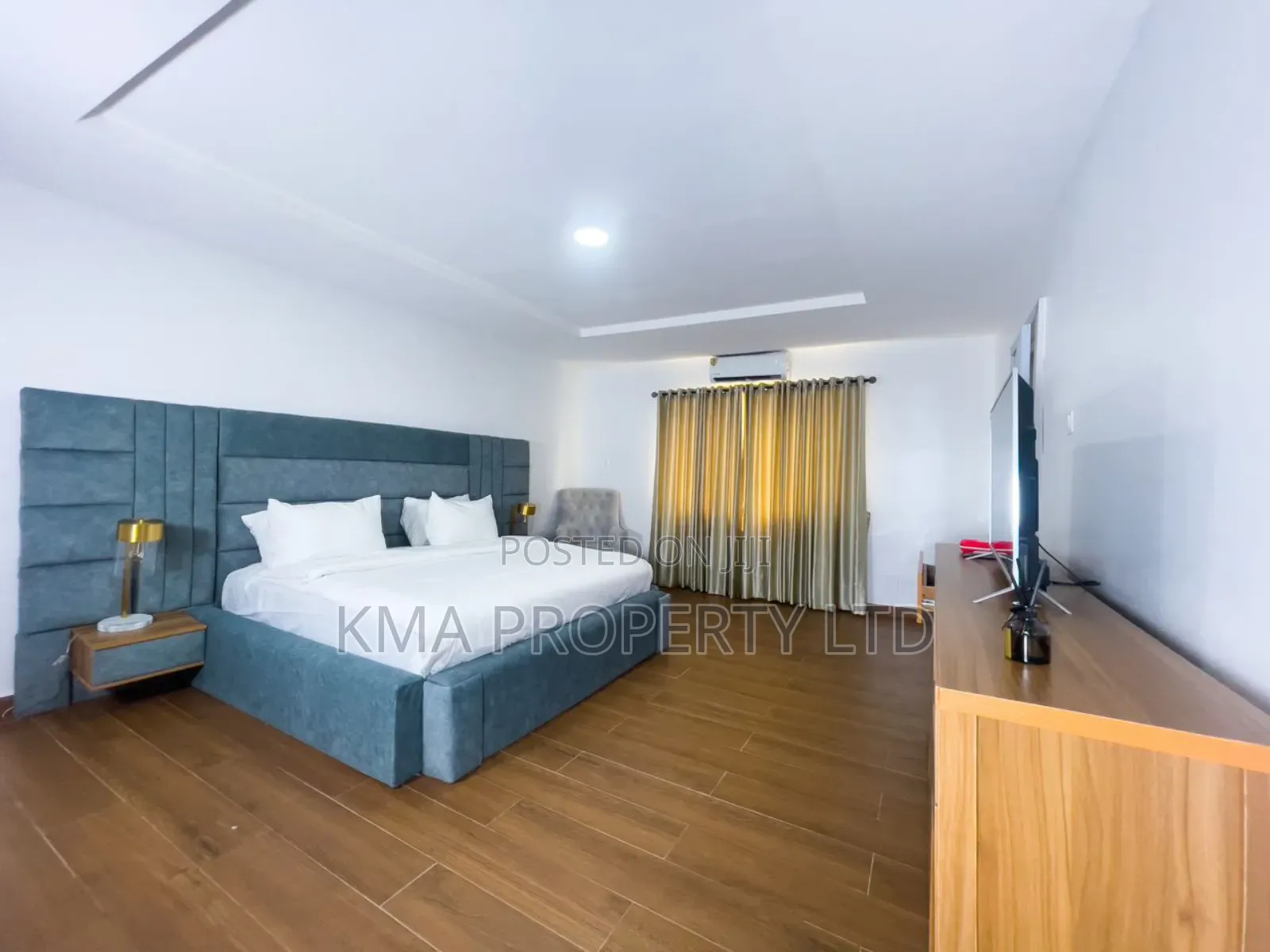 Luxurious 1 Bedroom Apartment With Pool and Games in Victoria Island
