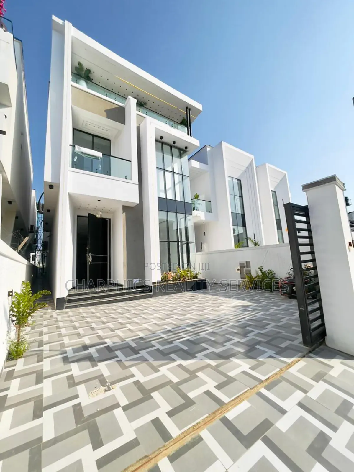 5bdrm Duplex in Ajah for sale in Ajah
