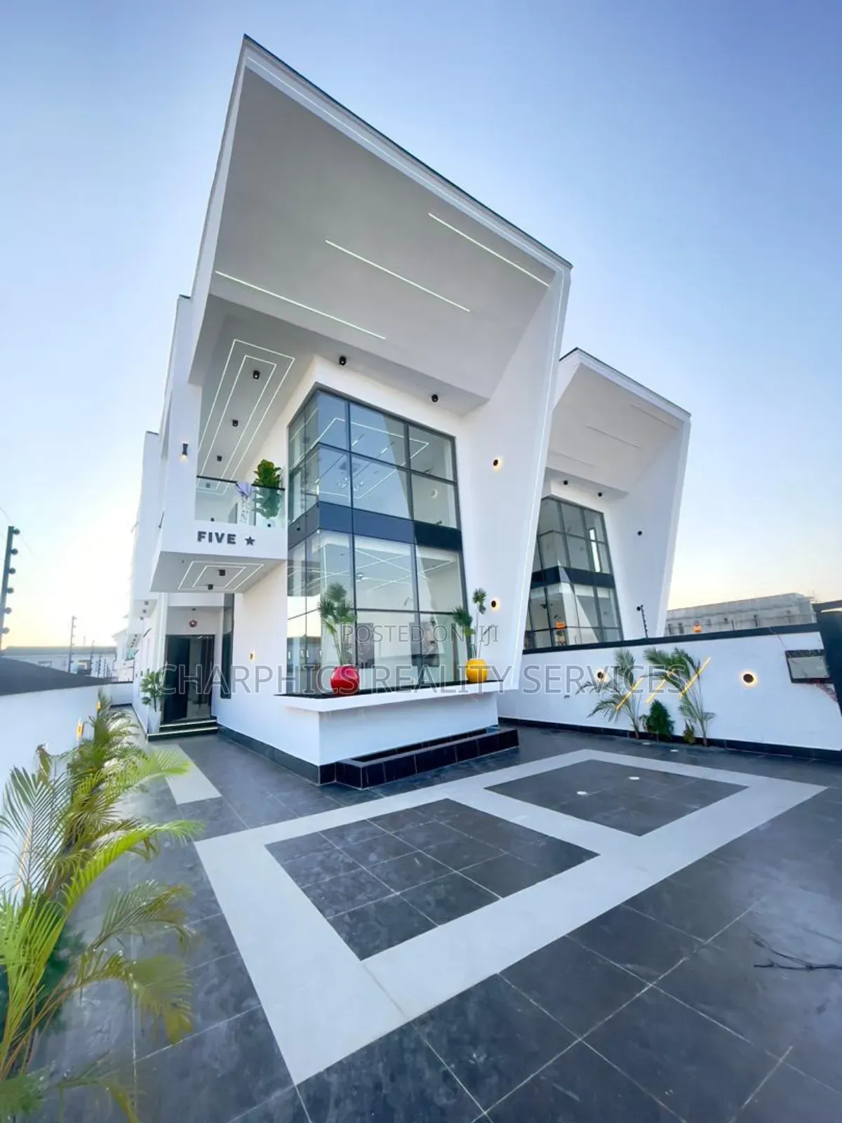 5bdrm Duplex in Ajah for sale in Ajah