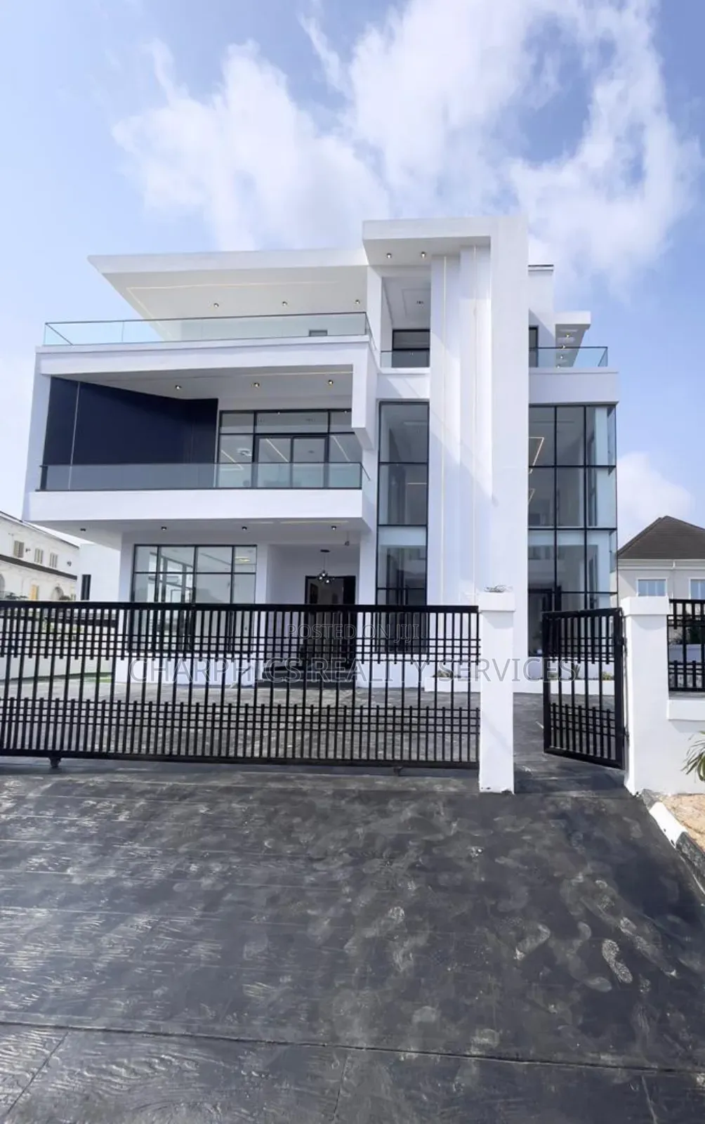 6bdrm Duplex in Ajah for sale in Ajah