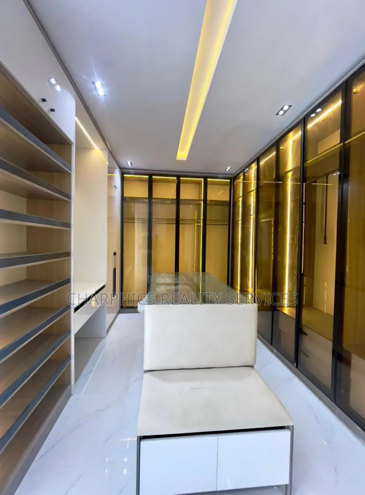 6bdrm Duplex in Ajah for sale in Ajah