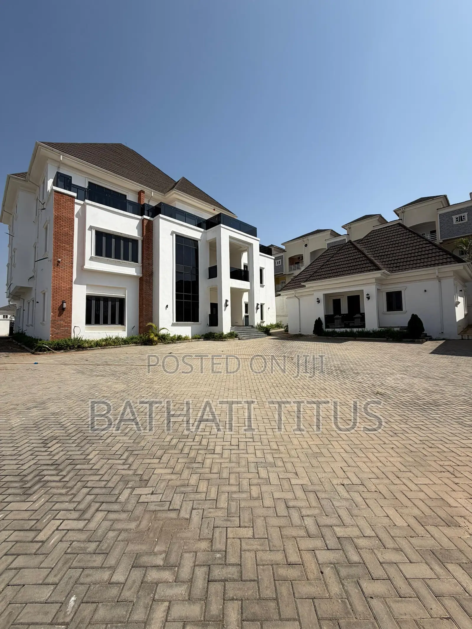 7bdrm Duplex in Guzape District for sale in Guzape District