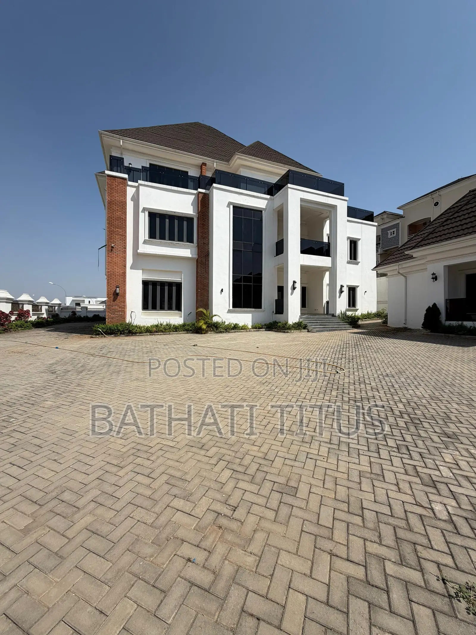 7bdrm Duplex in Guzape District for sale in Guzape District