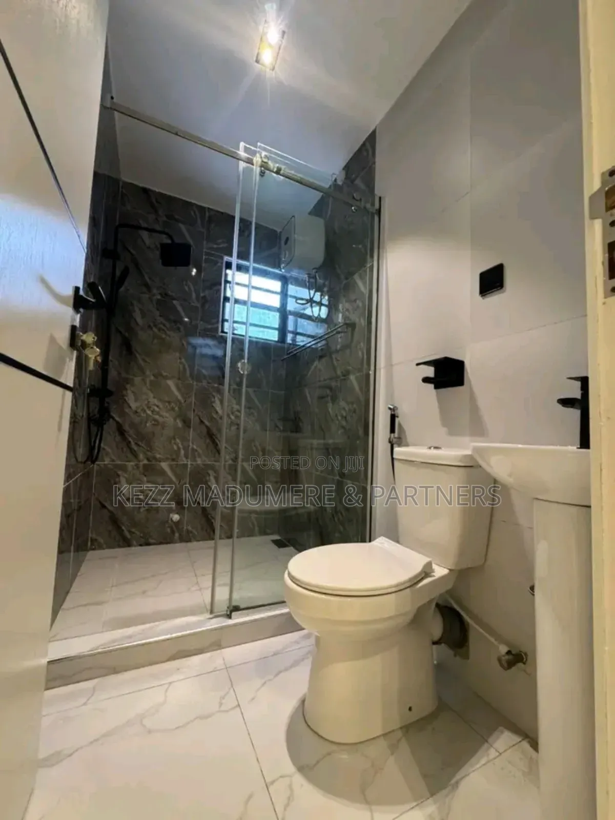 4bdrm Duplex in Shell Cooperative, Port-Harcourt for sale in Port-Harcourt