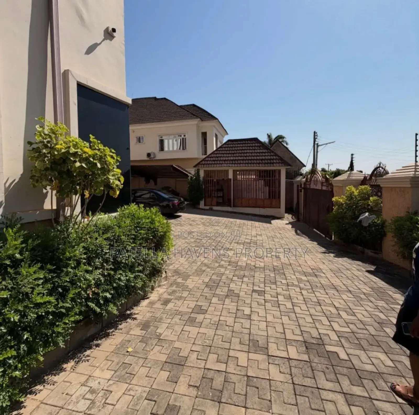 9bdrm Mansion in Apo District for sale in Apo District