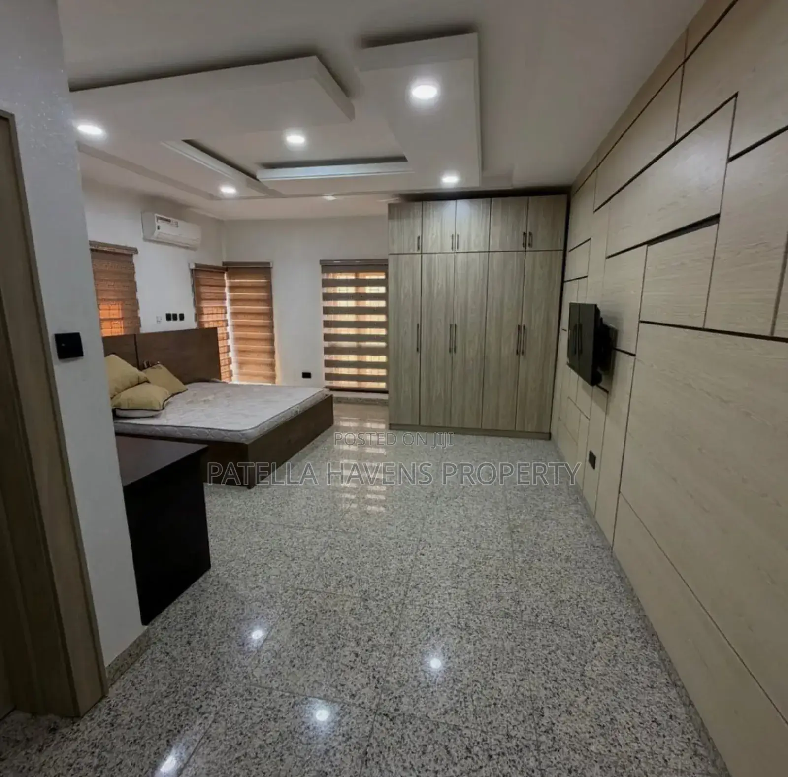 9bdrm Mansion in Apo District for sale in Apo District