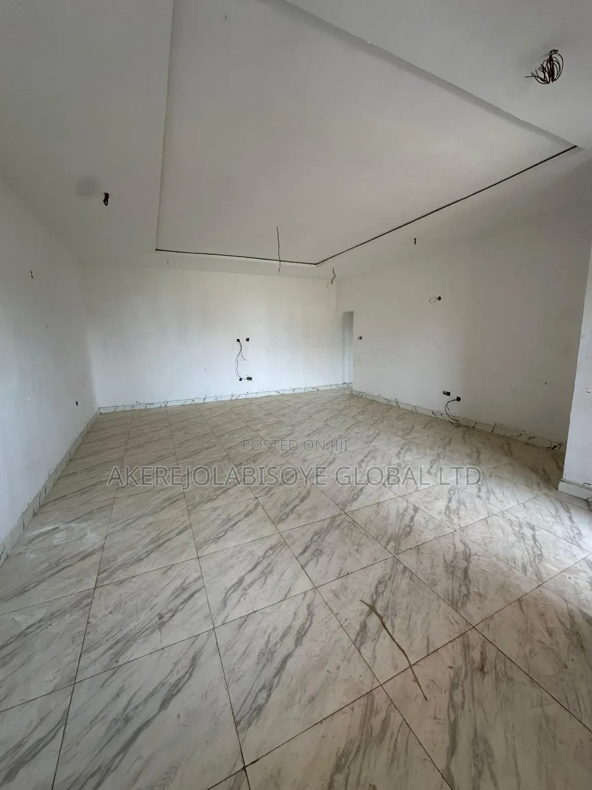 3bdrm Apartment in Lifecamp Abuja for sale in Life Camp