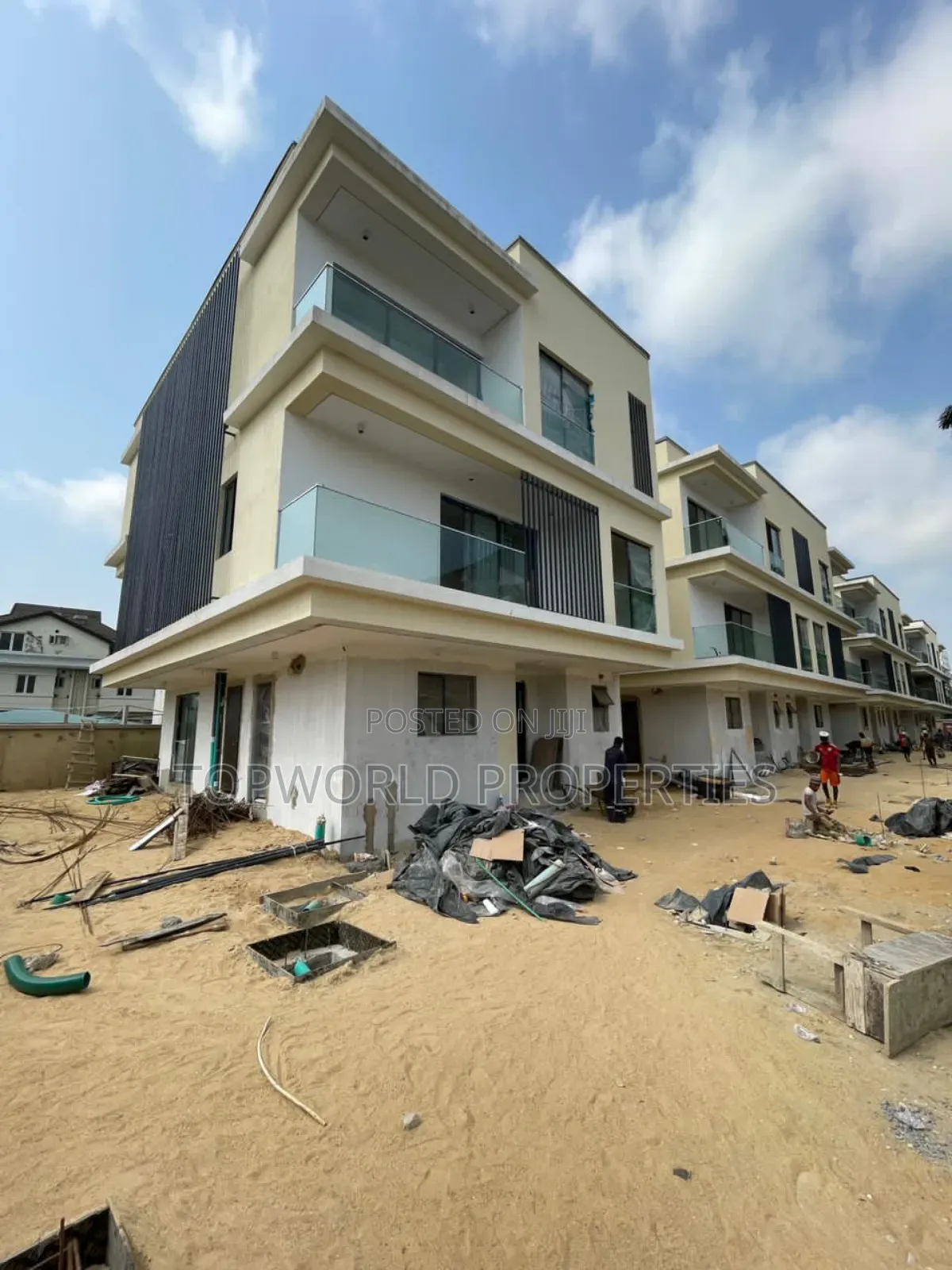 5bdrm Duplex in Parkview Estate for sale in Parkview Estate