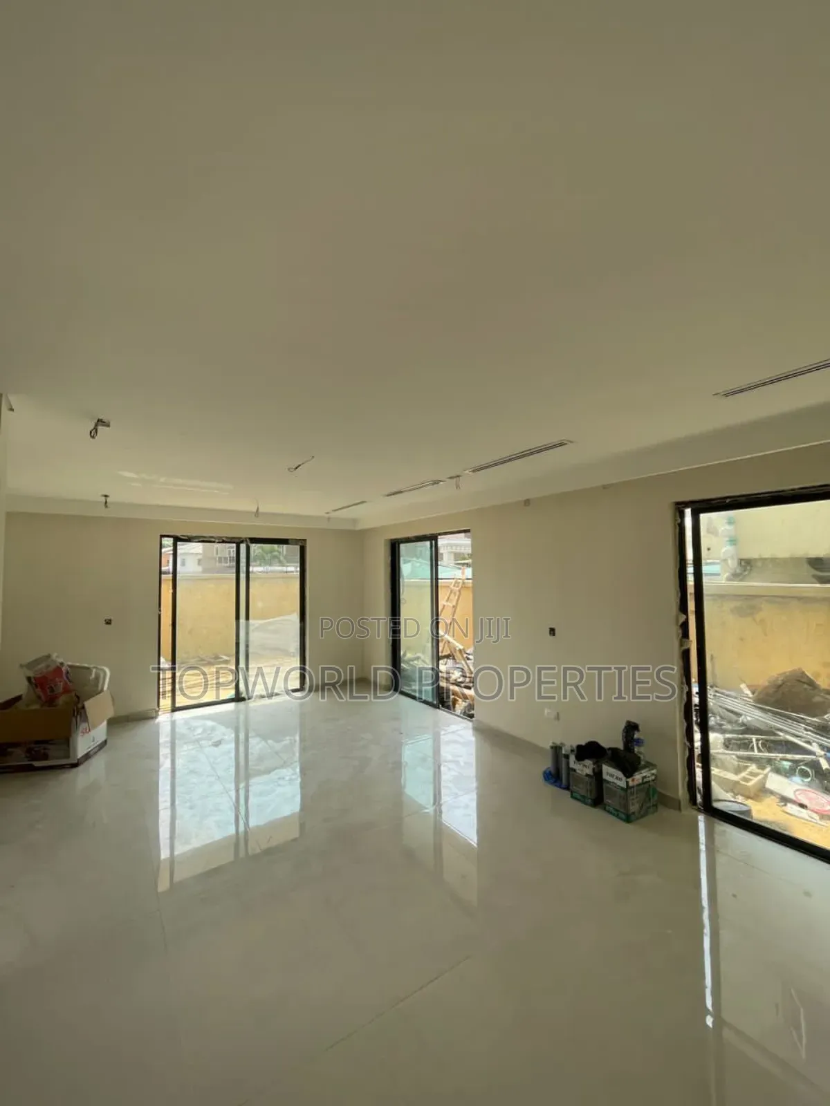 5bdrm Duplex in Parkview Estate for sale in Parkview Estate