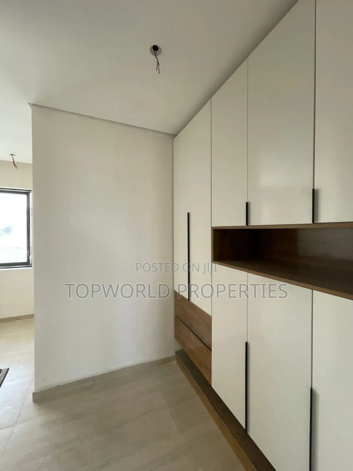 5bdrm Duplex in Parkview Estate for sale in Parkview Estate