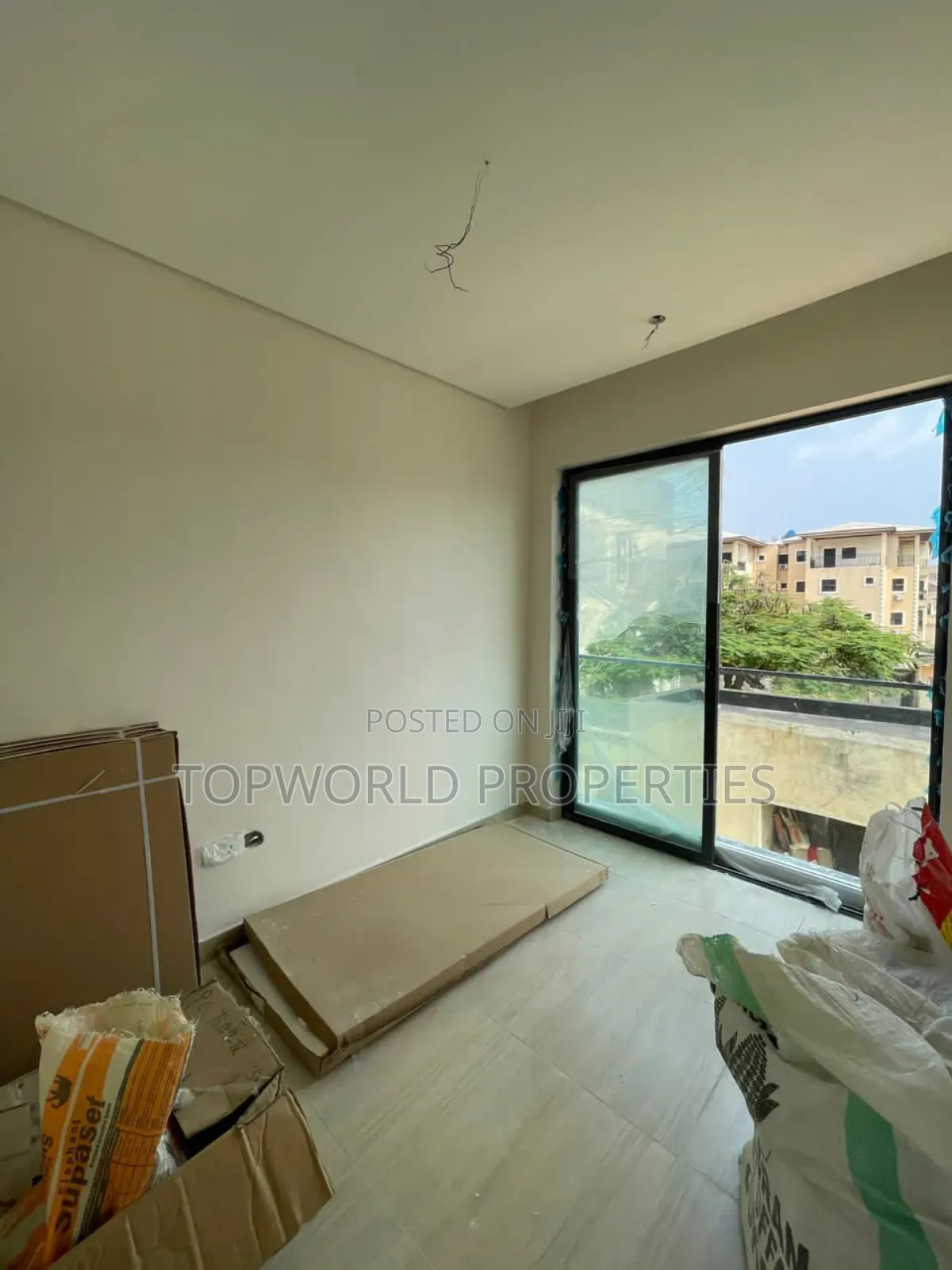 5bdrm Duplex in Parkview Estate for sale in Parkview Estate
