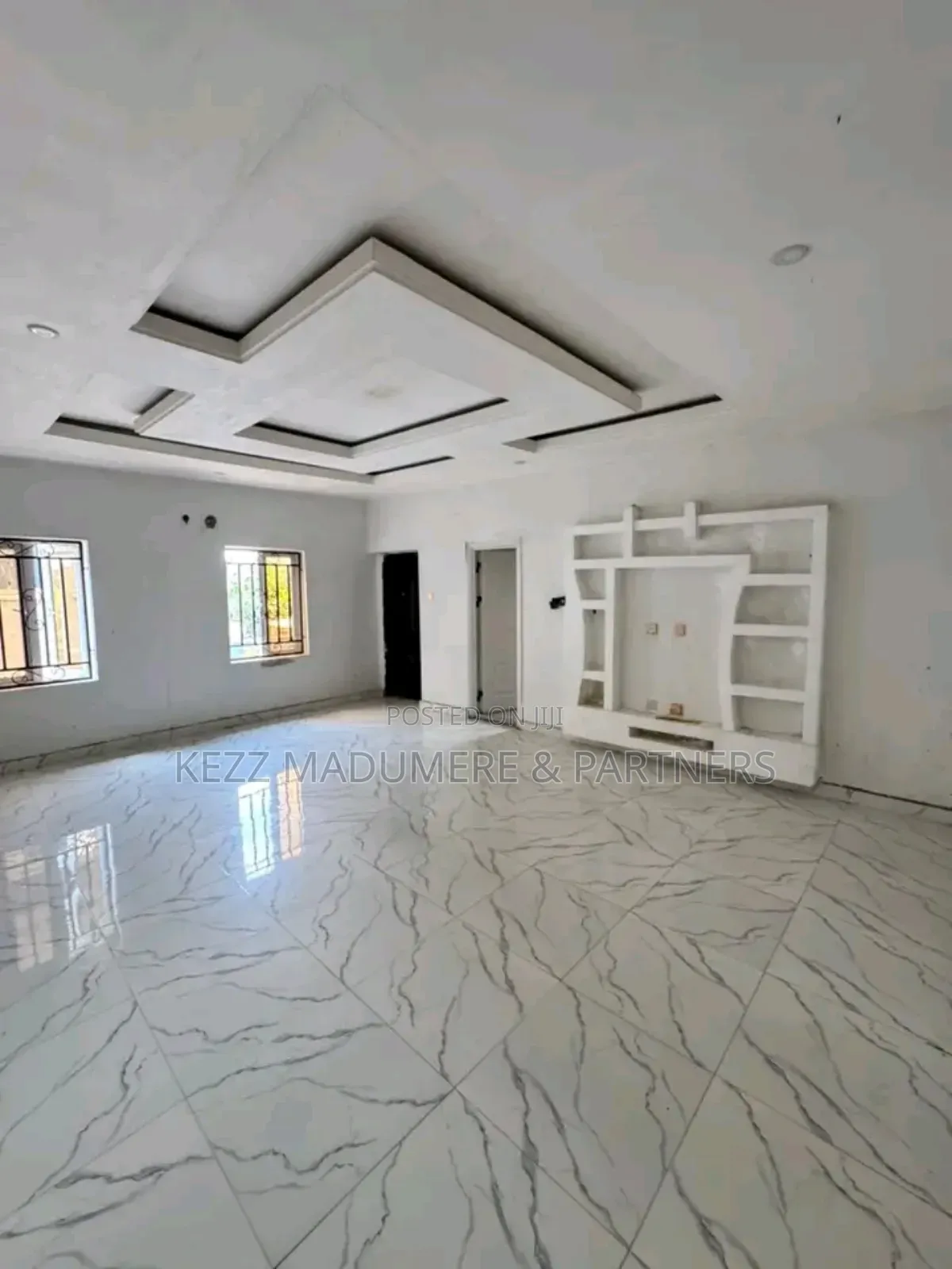 5bdrm Duplex in Victory Estate, Off for sale in Port-Harcourt