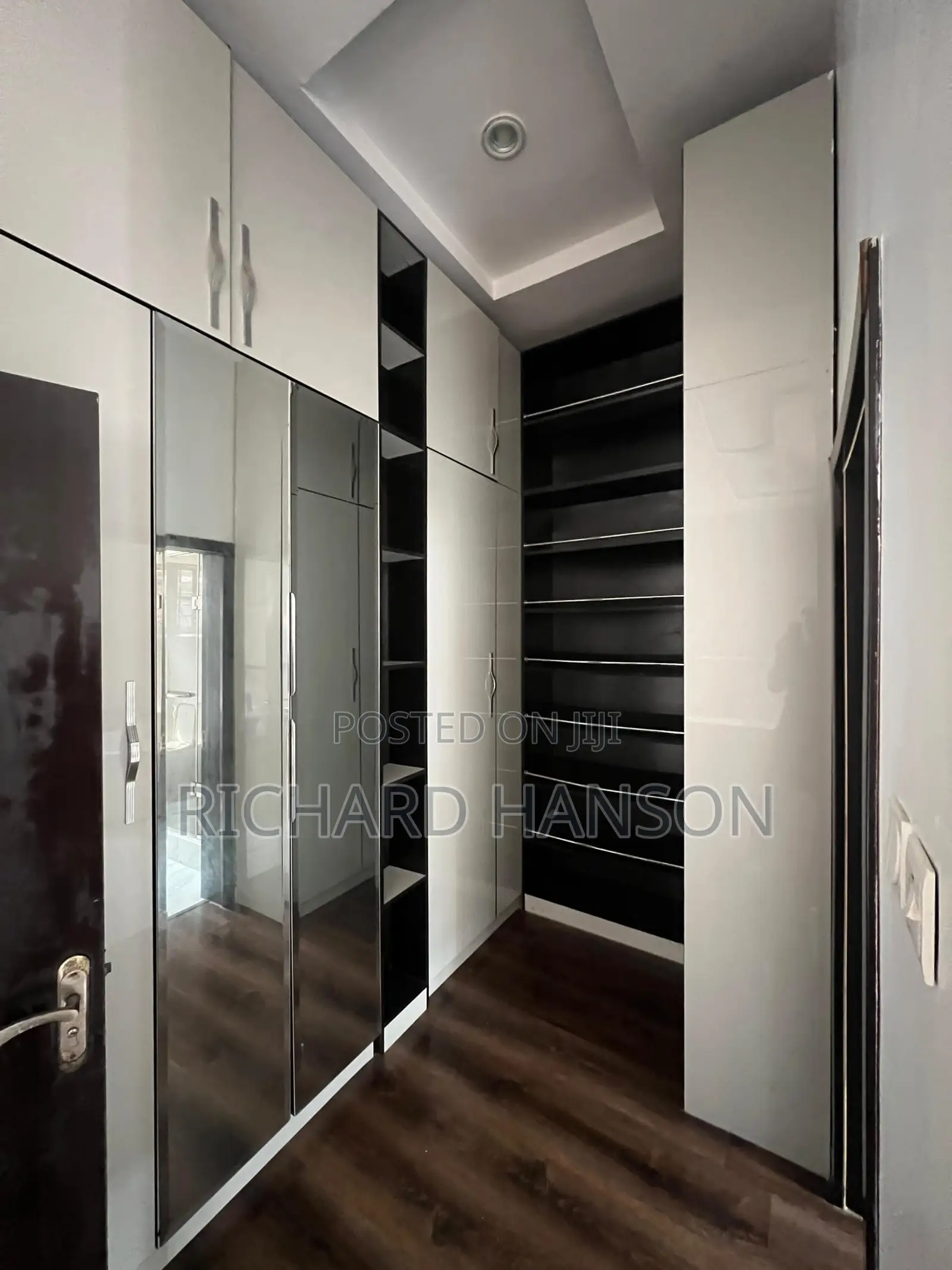 4bdrm Duplex in Lekki Phase 2 for sale in Lekki Phase 2
