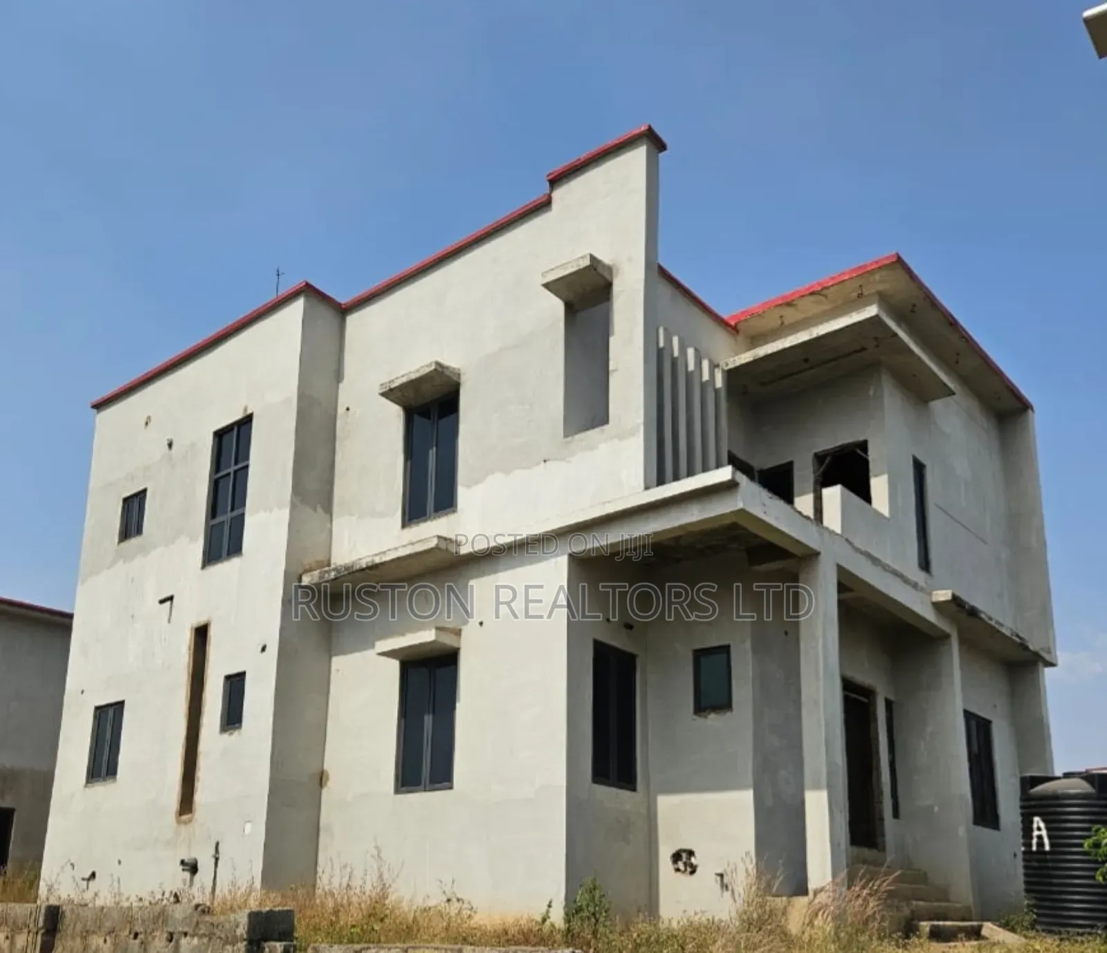 5bdrm Duplex in Life Camp for sale in Life Camp