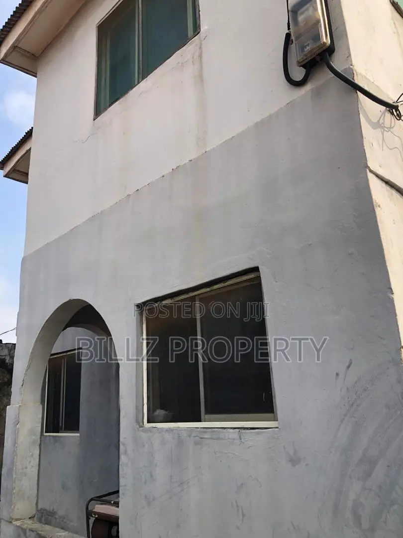 2bdrm Block of Flats in Baale, Abule Egba for sale in Abule Egba