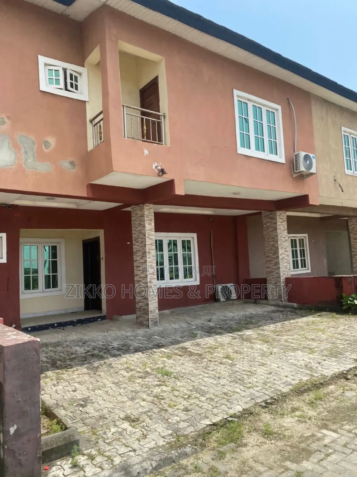 3bdrm Townhouse/Terrace in Lekki Gardans for sale in Lekki