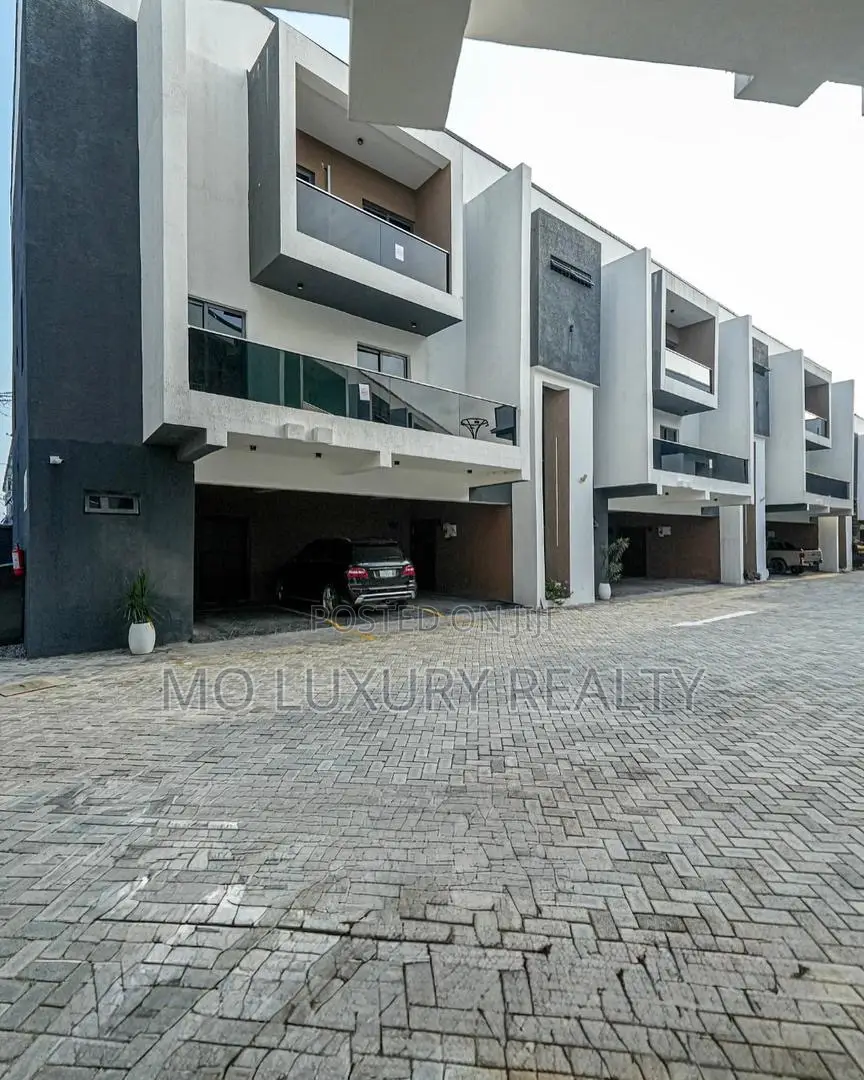 4bdrm Townhouse/Terrace in Court, Ikate for sale in Ikate
