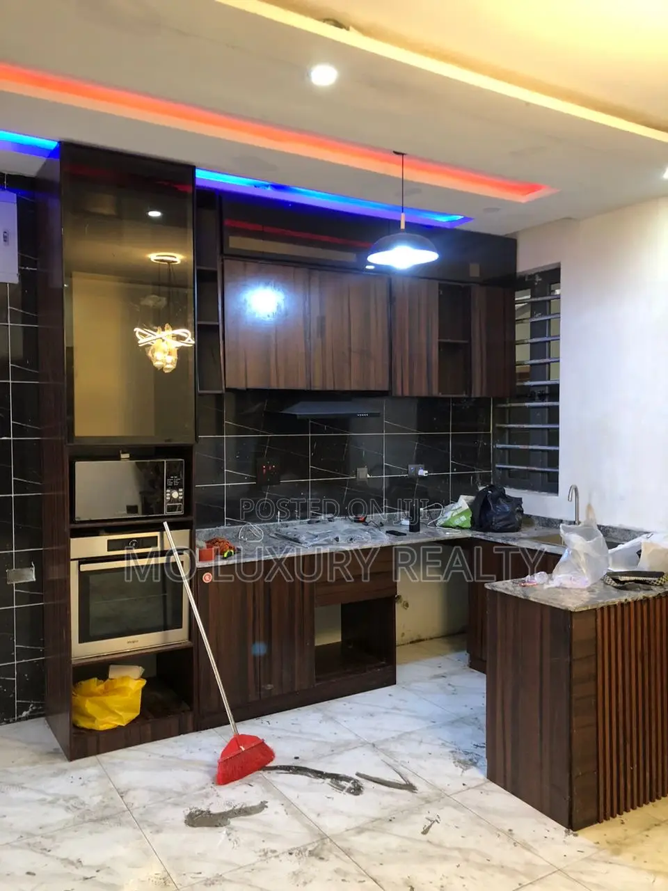 2bdrm Apartment in Court, Ikate for rent in Ikate