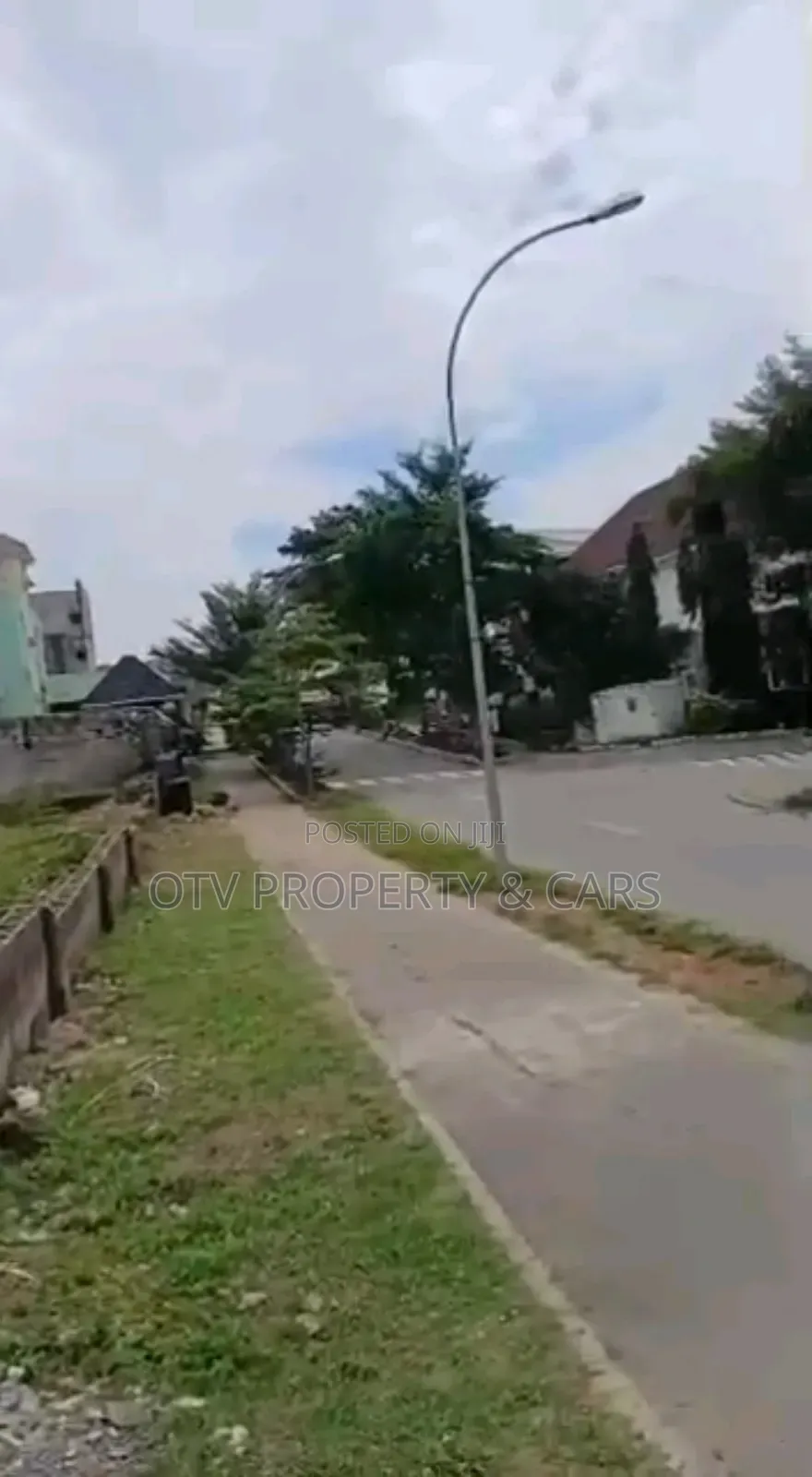 1800sqm Of Land At Guzape Main in Guzape District