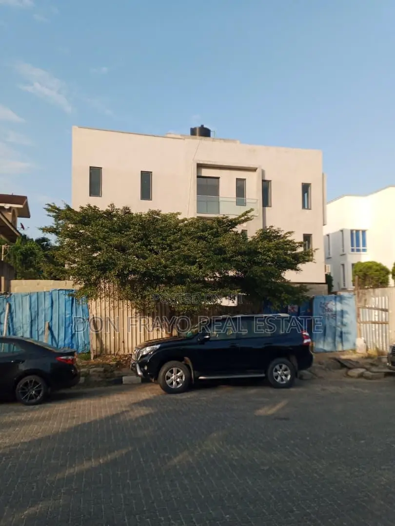 4bdrm Townhouse/Terrace in Banana Island for sale in Lagos Island / Lagos Island