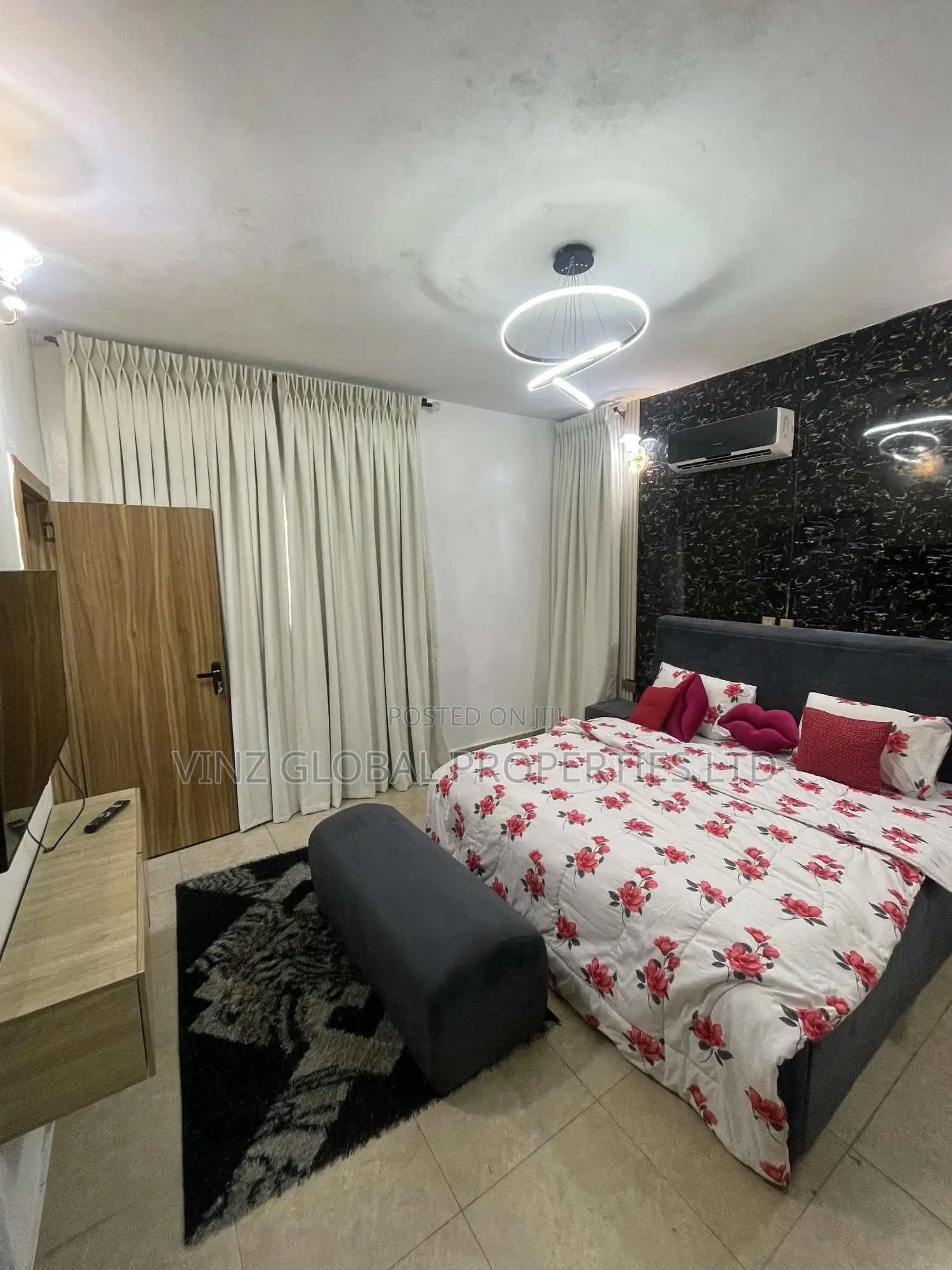 Luxury 2/3 Bedroom Apartment With Ps5 Snooker Board in Lekki