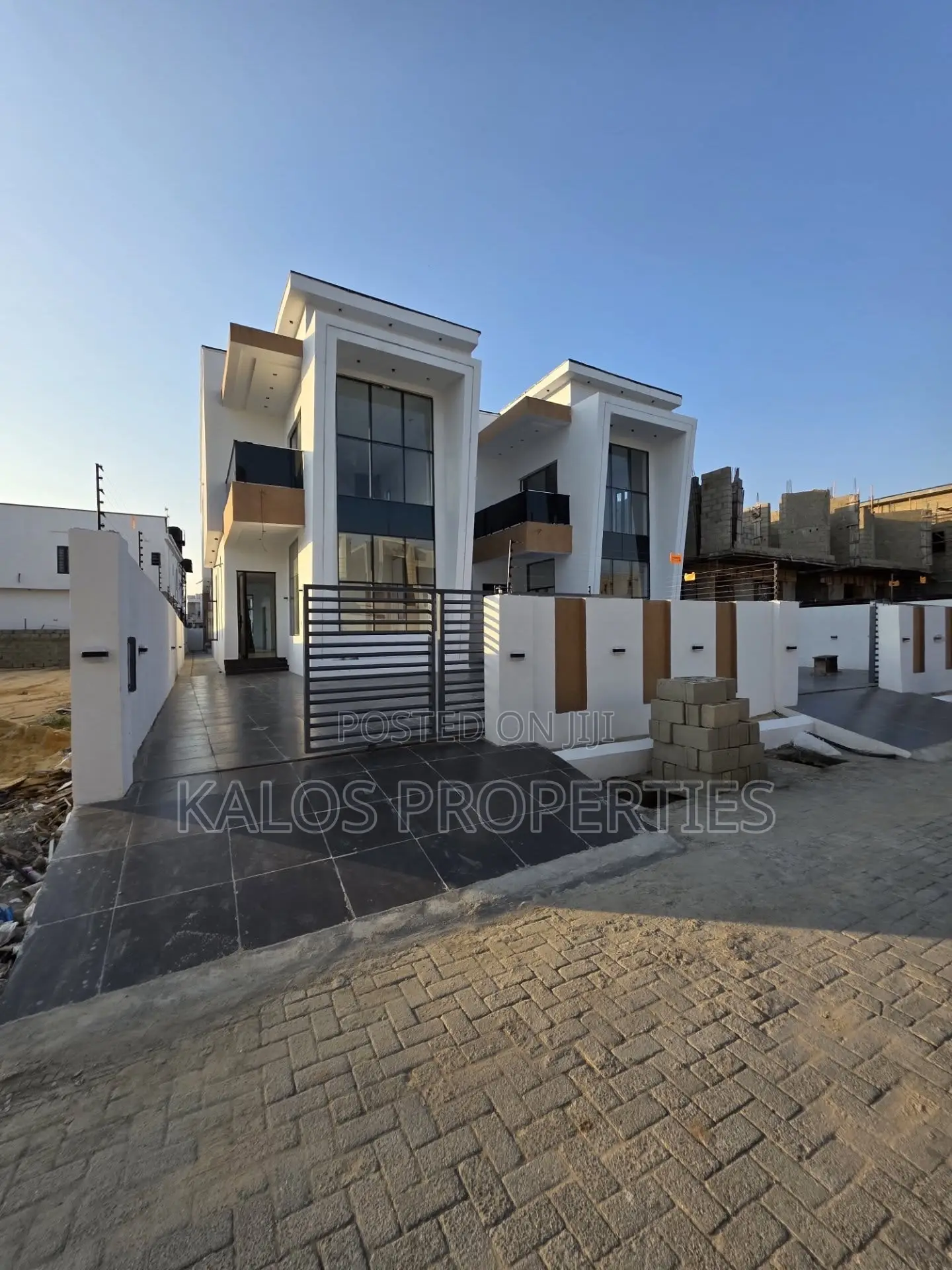 5bdrm Duplex in Ajah Lekki Lagos for sale in Ado / Ajah