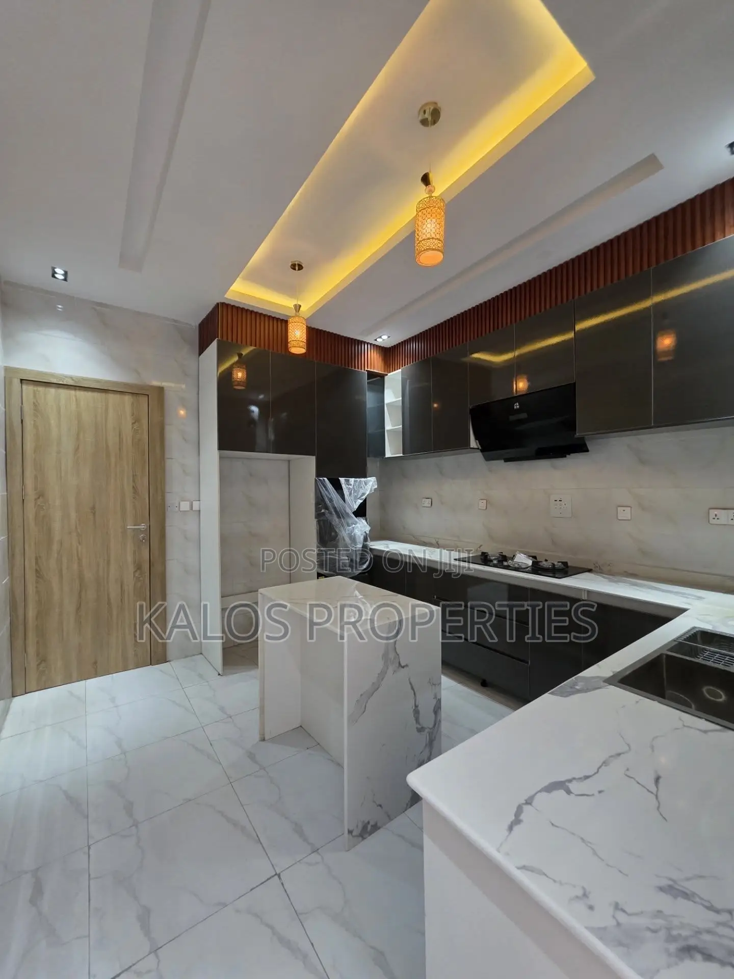 4bdrm Duplex in Ajah Lekki Lagos for sale in Ado / Ajah