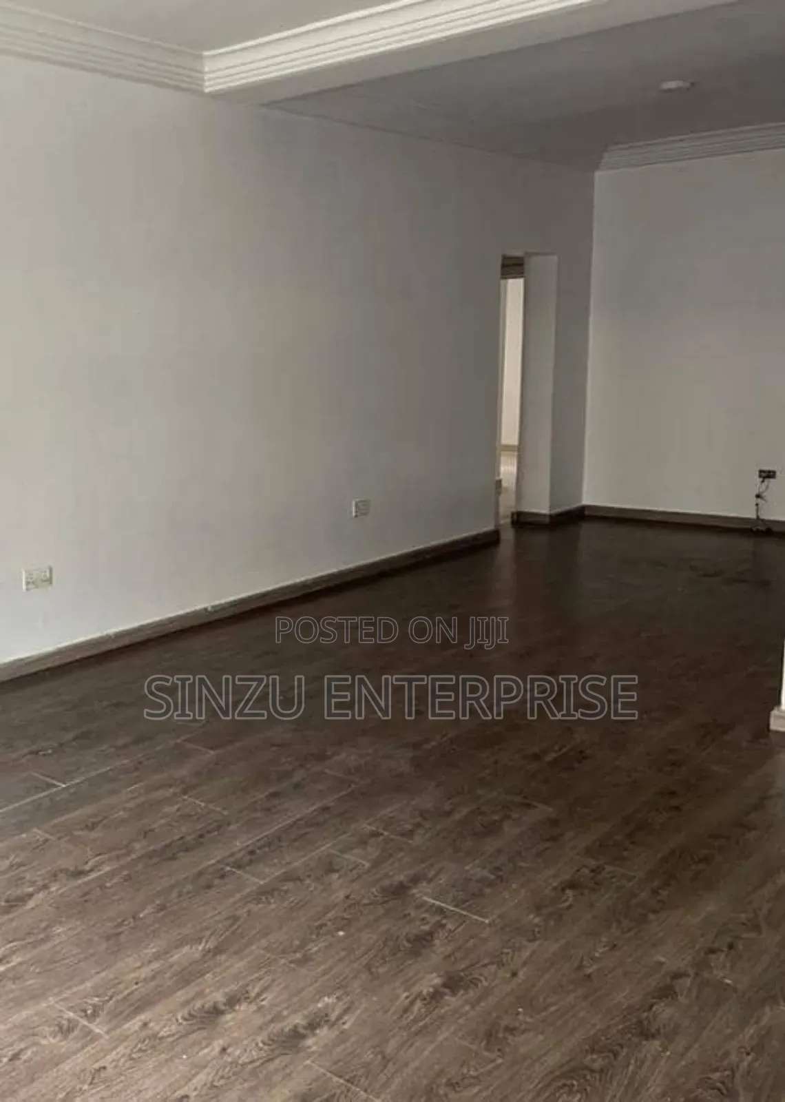 1bdrm Shared Apartment in Orchid Road, Chevron for rent in Chevron
