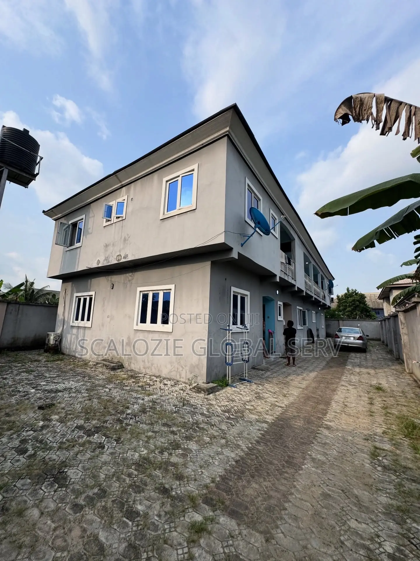 2bdrm Block of Flats in Off Resdon Hotel, for sale in Port-Harcourt