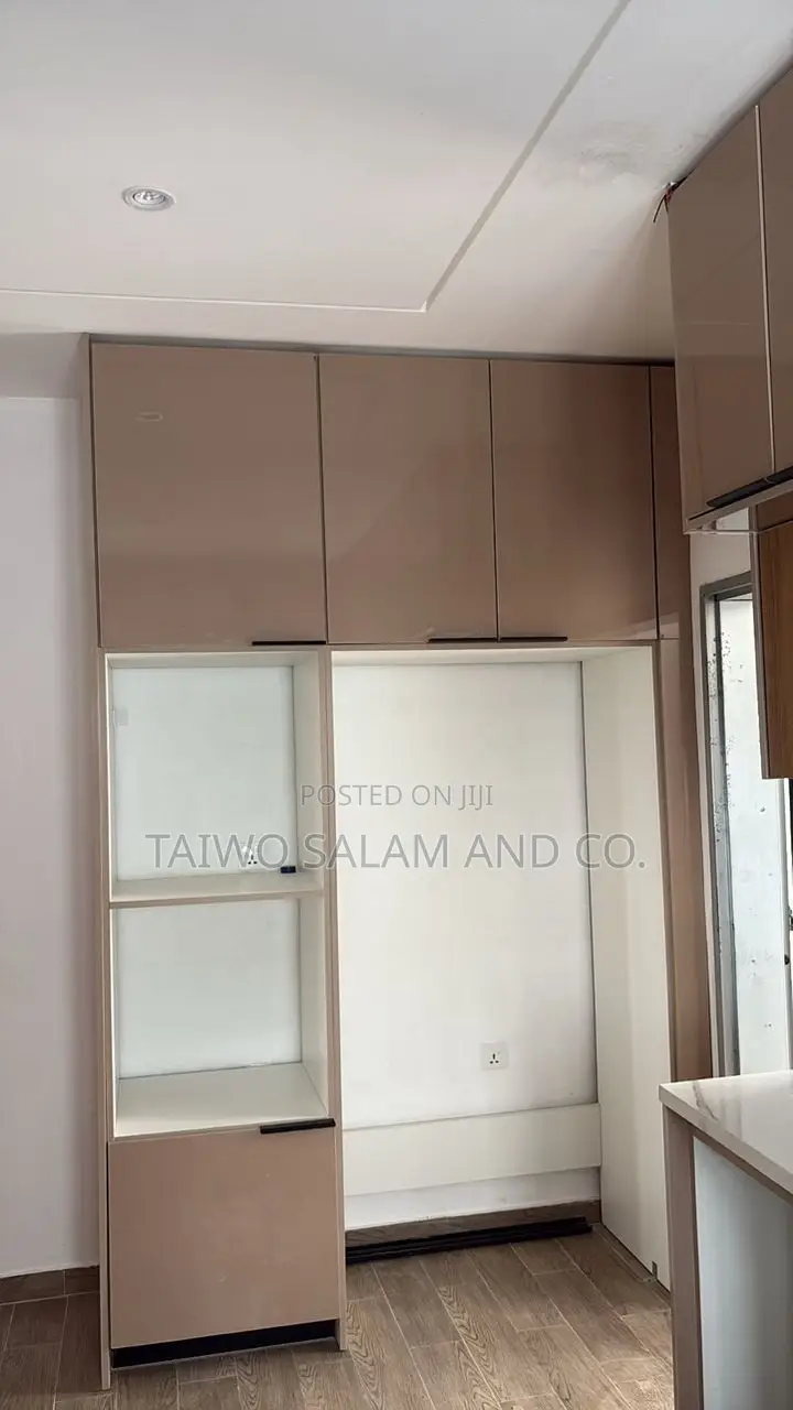5bdrm Duplex in Akobo for sale in Akobo