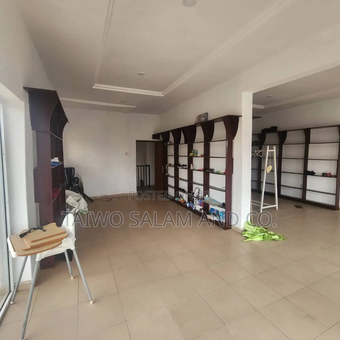2 Floor Office Store Shopping Complex in Agodi