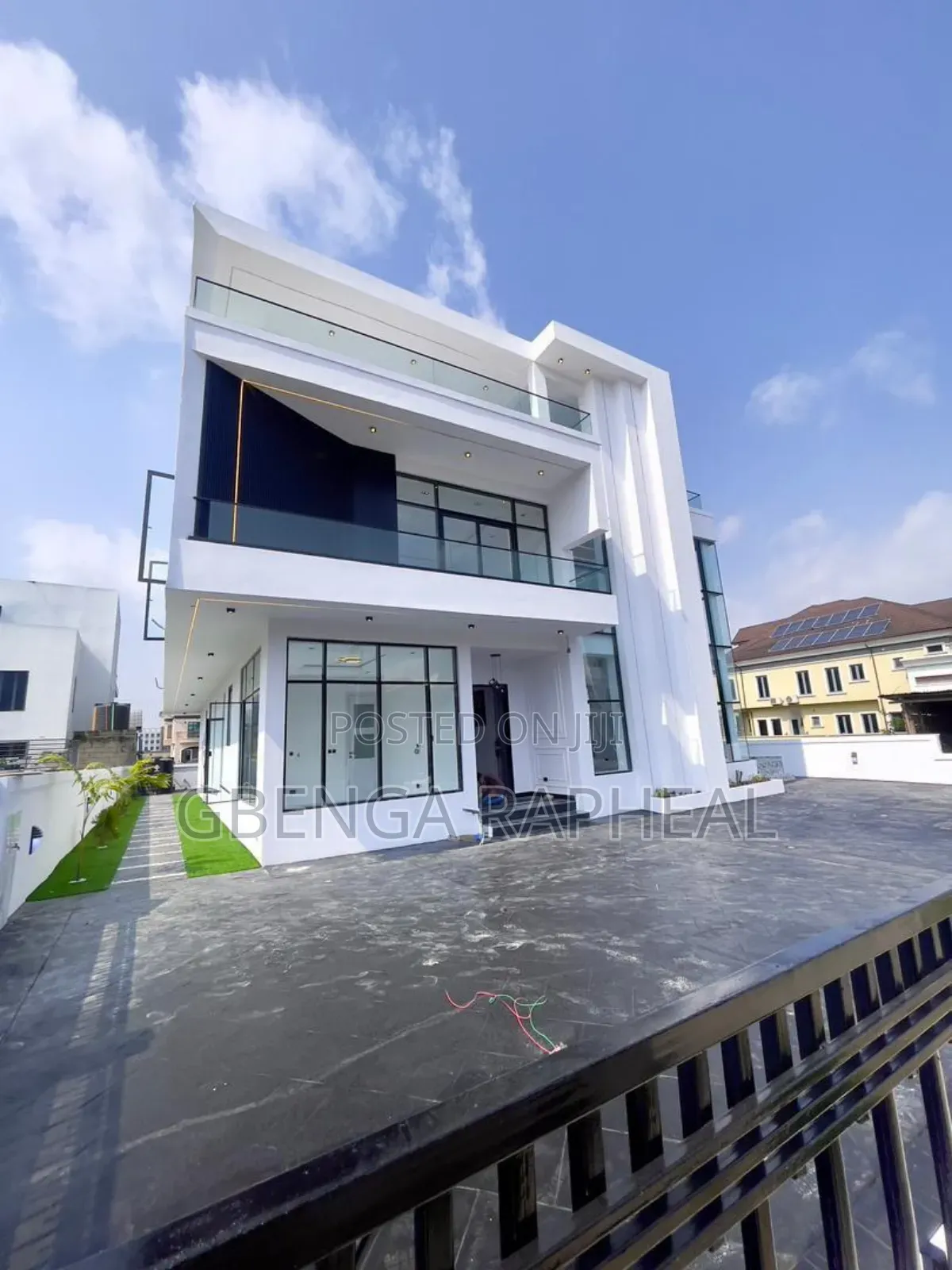6bdrm Duplex in Vgc, Lekki for sale in Lekki