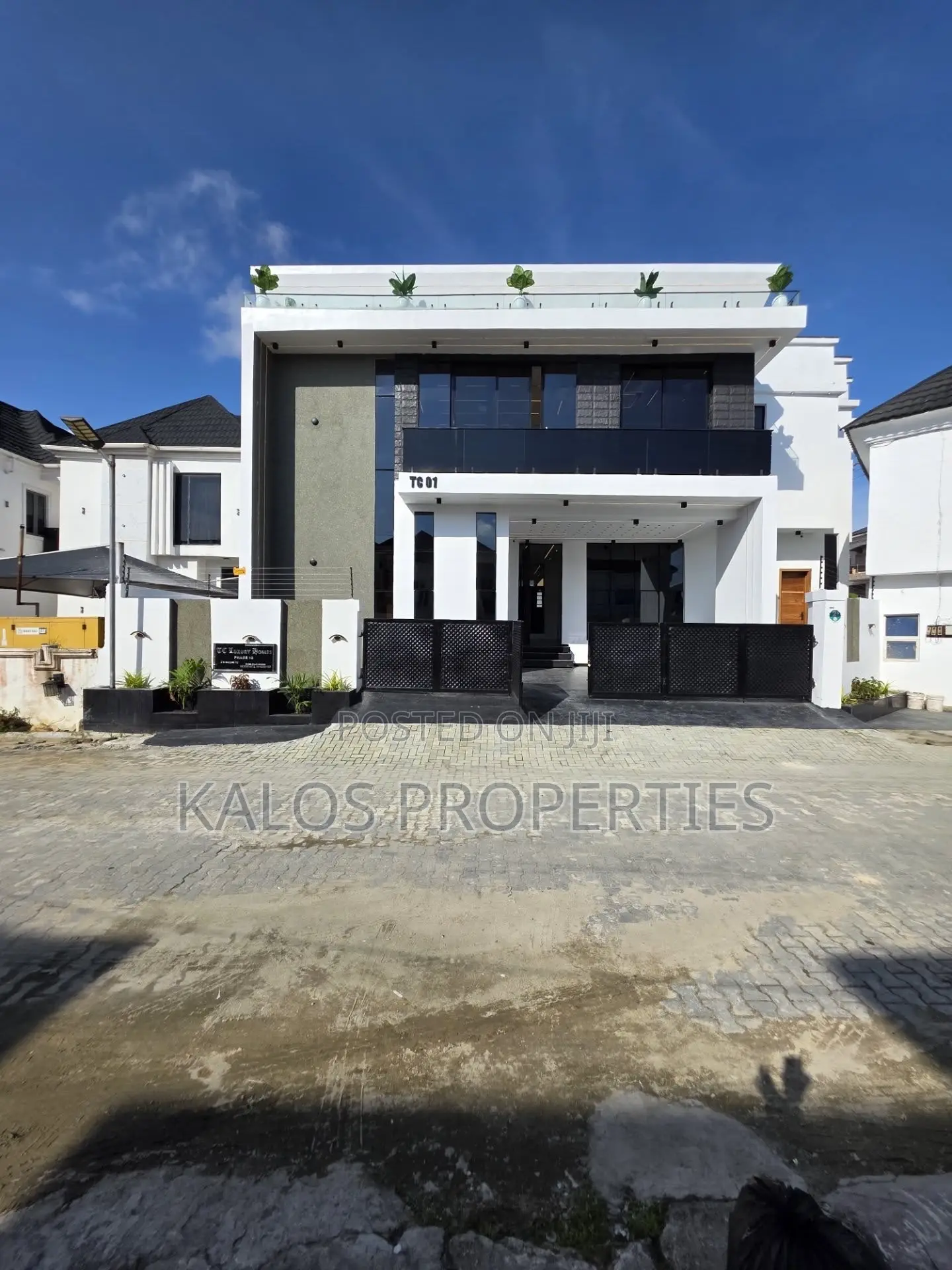4bdrm Duplex in Ajah Lekki Lagos for sale in Ado / Ajah