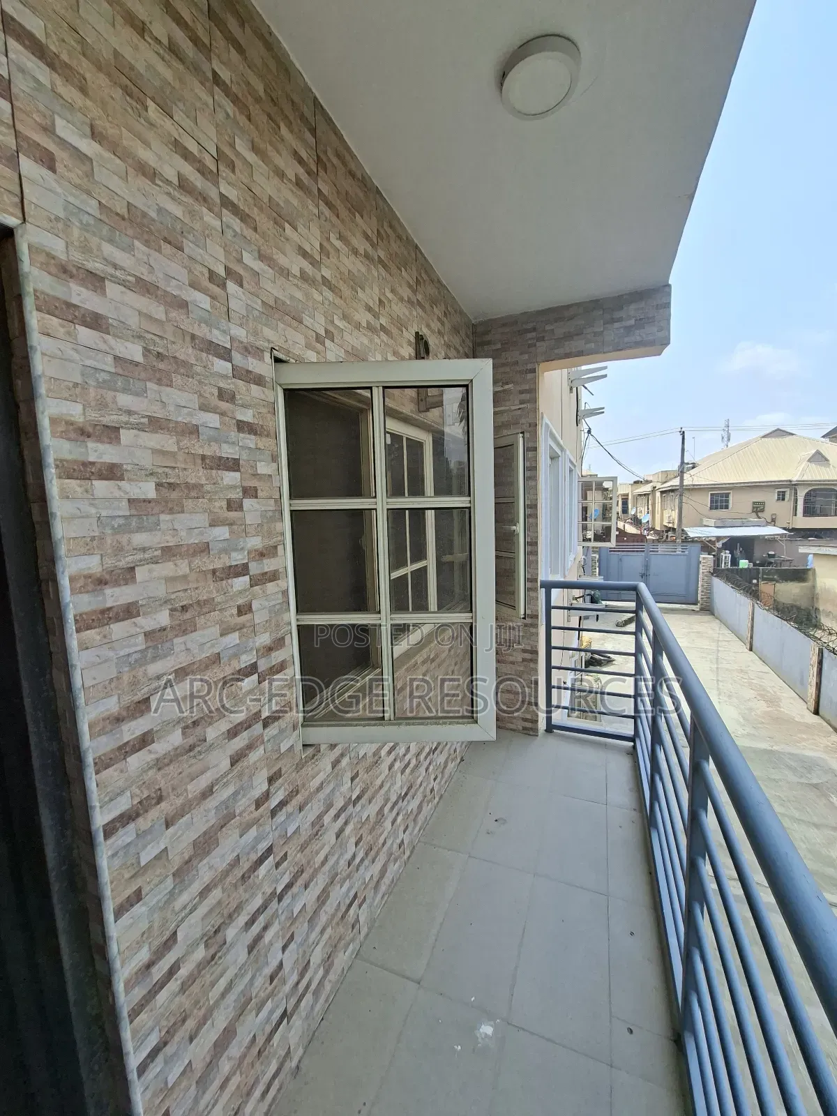 3bdrm Block of Flats in Ago Palace for sale in Ago Palace