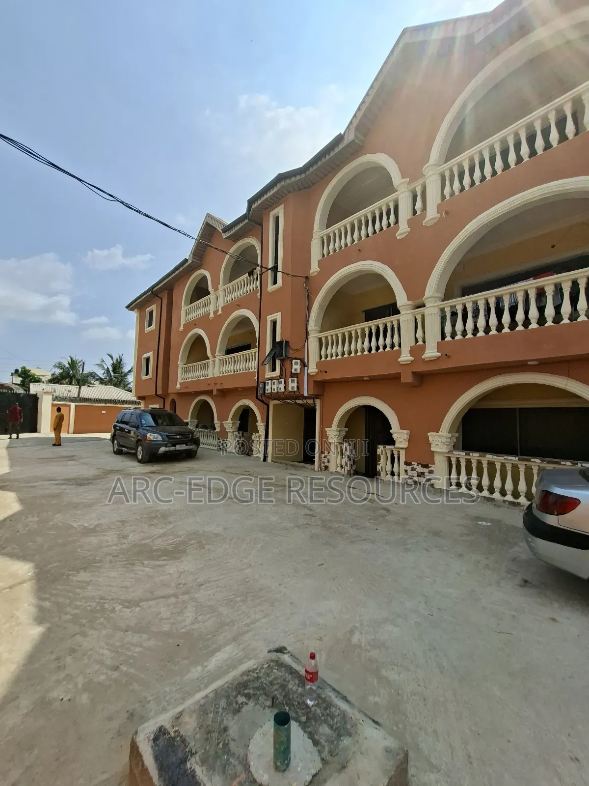 3bdrm Block of Flats in Ago Palace for sale in Ago Palace