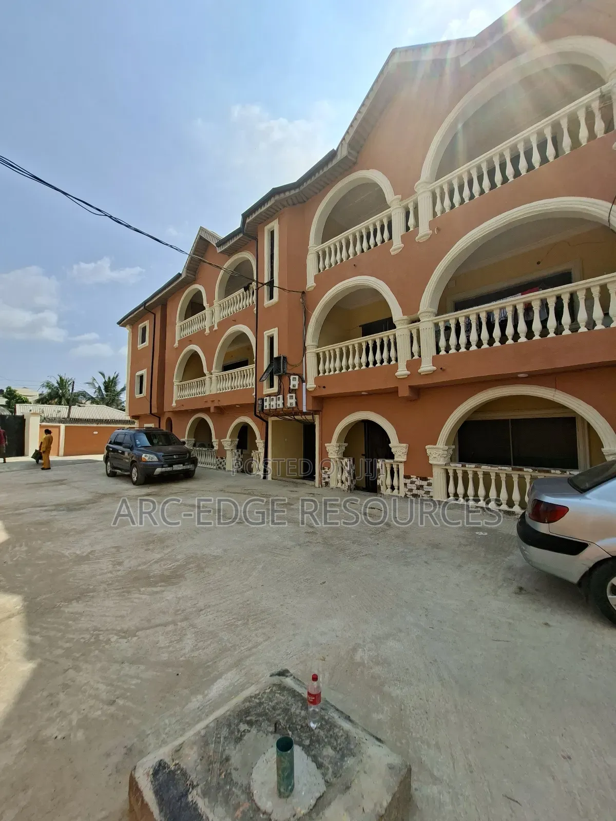 3bdrm Block of Flats in Ago Palace for sale in Ago Palace
