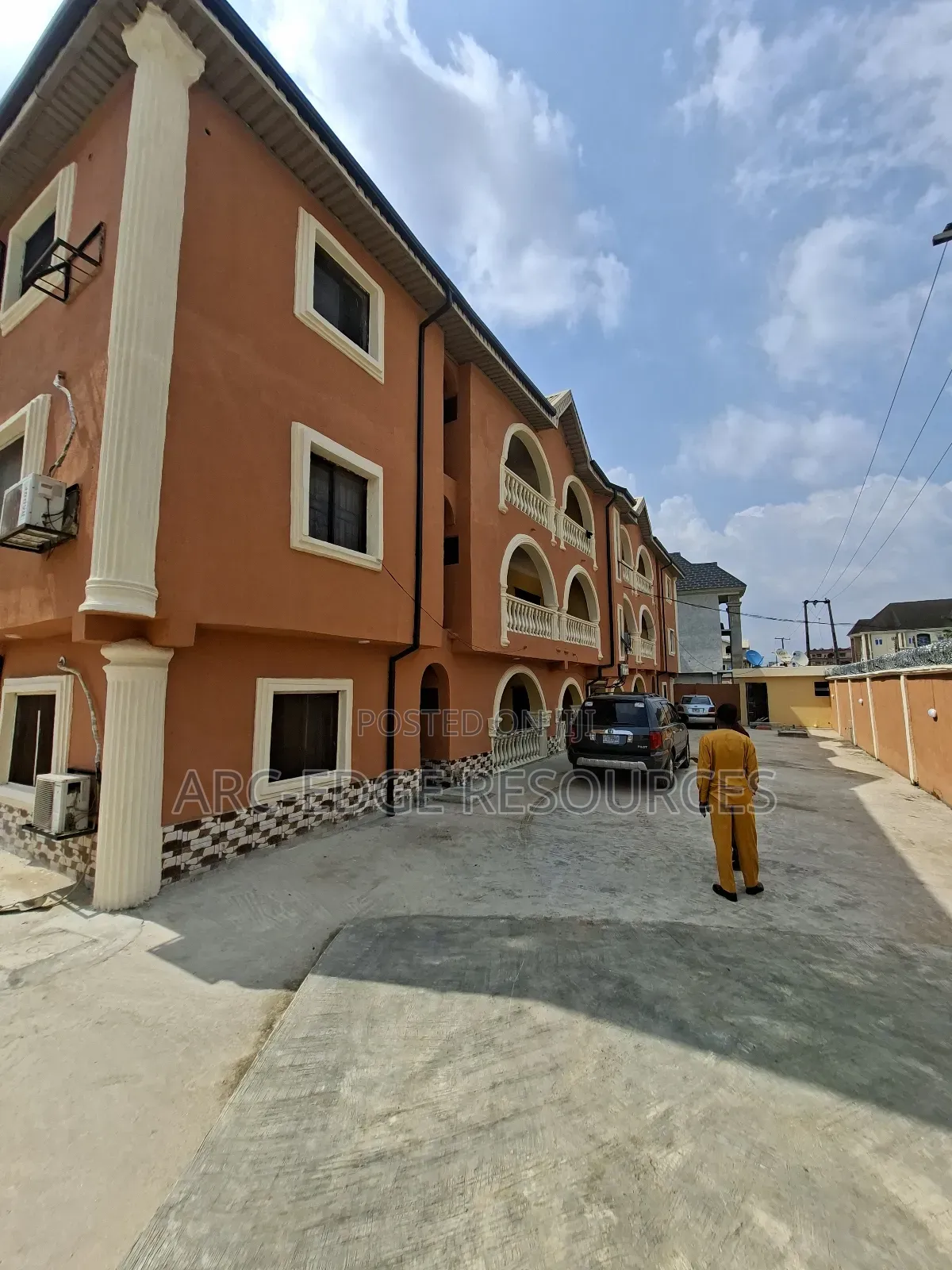 3bdrm Block of Flats in Ago Palace for sale in Ago Palace
