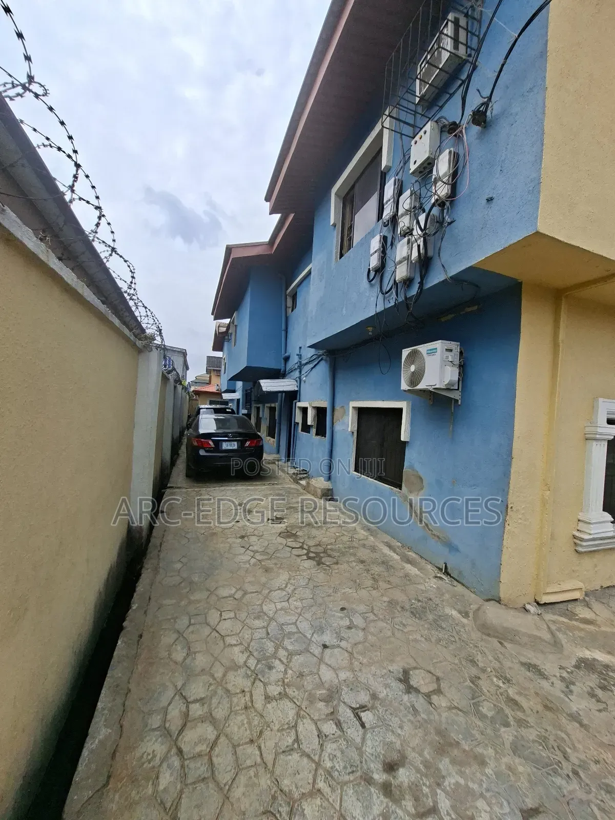 3bdrm Block of Flats in Ago Palace for sale in Ago Palace