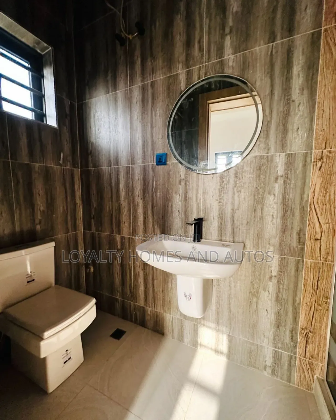 4bdrm Duplex in Adeniyi Jones Ikeja for sale in Ikeja
