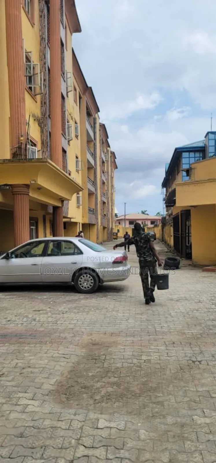 3bdrm Block of Flats in Ajao Estate Lagos, Ikeja for sale in Ikeja