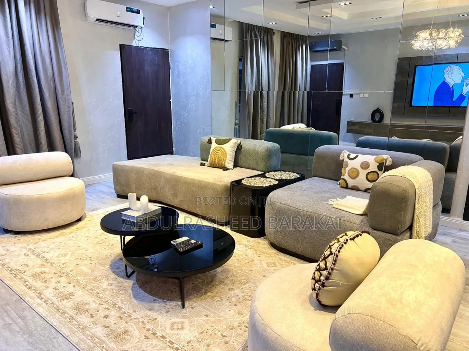 Luxury 3bedroom Apartment With Pool, Snooker and Ps5 in Lekki