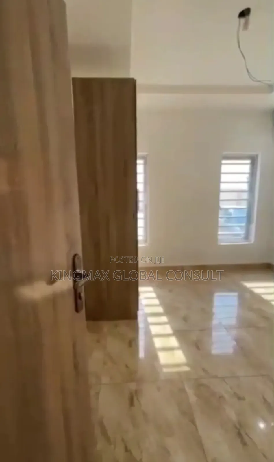 8bdrm Duplex in Wuse Zone 1 for sale in Zone 1 / Wuse