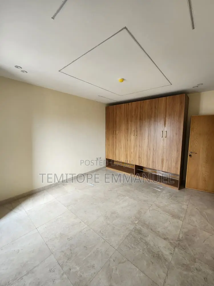 Furnished 3bdrm Apartment in Alagomeji, Yaba for rent in Yaba