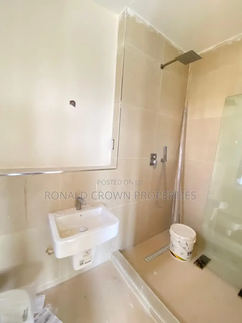 3bdrm Block of Flats in Karimu Kotun for sale in Karimu Kotun