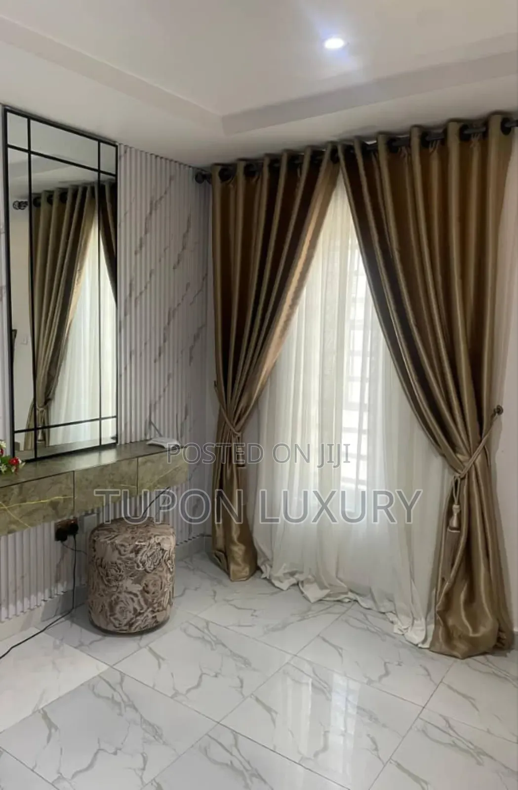Dec Rate: 450,000 4bedroom With Snooker, Tennis and Ps5 in Lekki Phase 1
