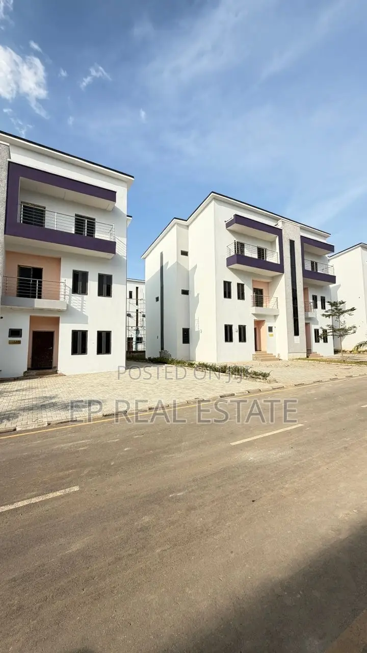 5bdrm Duplex in Lokogoma for sale in Lokogoma