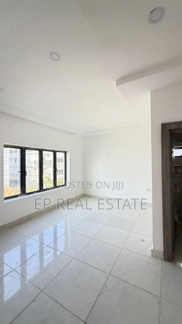 5bdrm Duplex in Lokogoma for sale in Lokogoma
