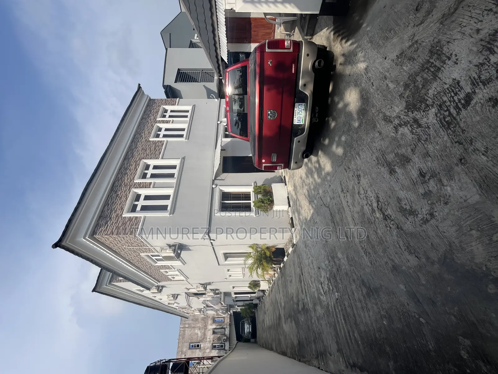 Furnished 3bdrm Apartment in Ikota, Lekki for rent in Lekki