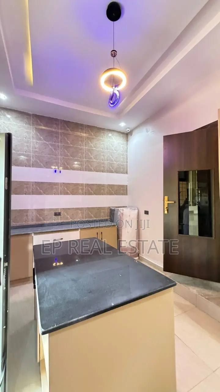 3bdrm House in Apo District for sale in Apo District